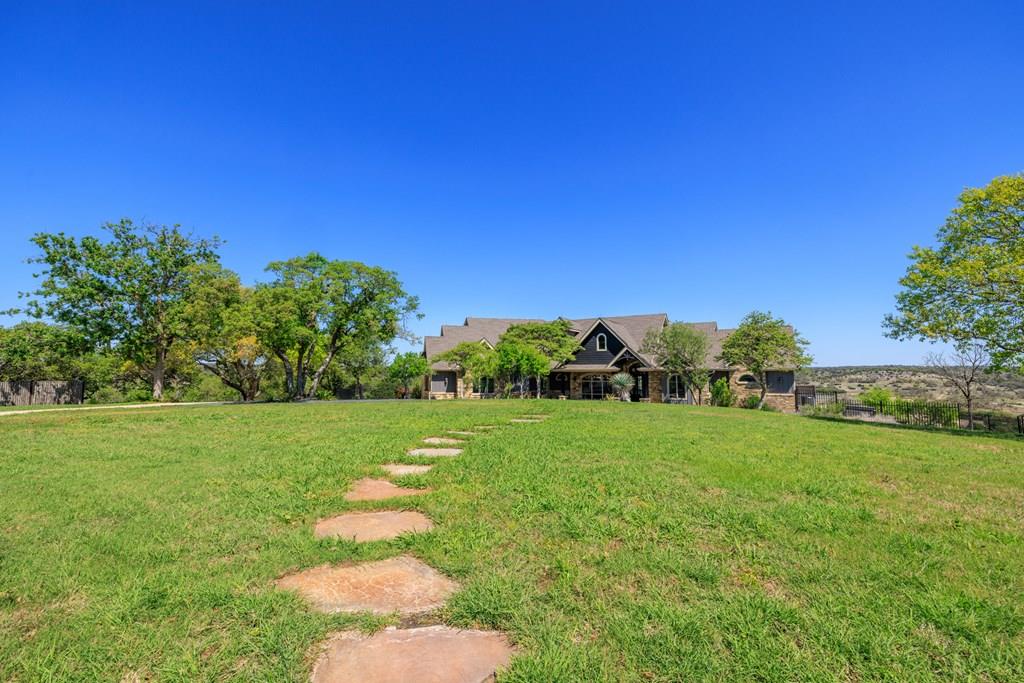 203 Flight Pa, Fredericksburg, TX 78624
