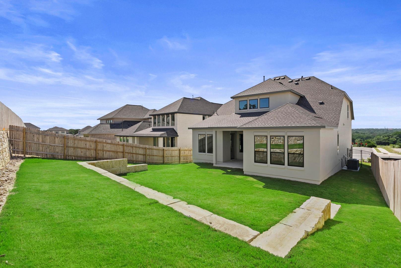 201 Ensberg LN, Liberty Hill, TX 78642