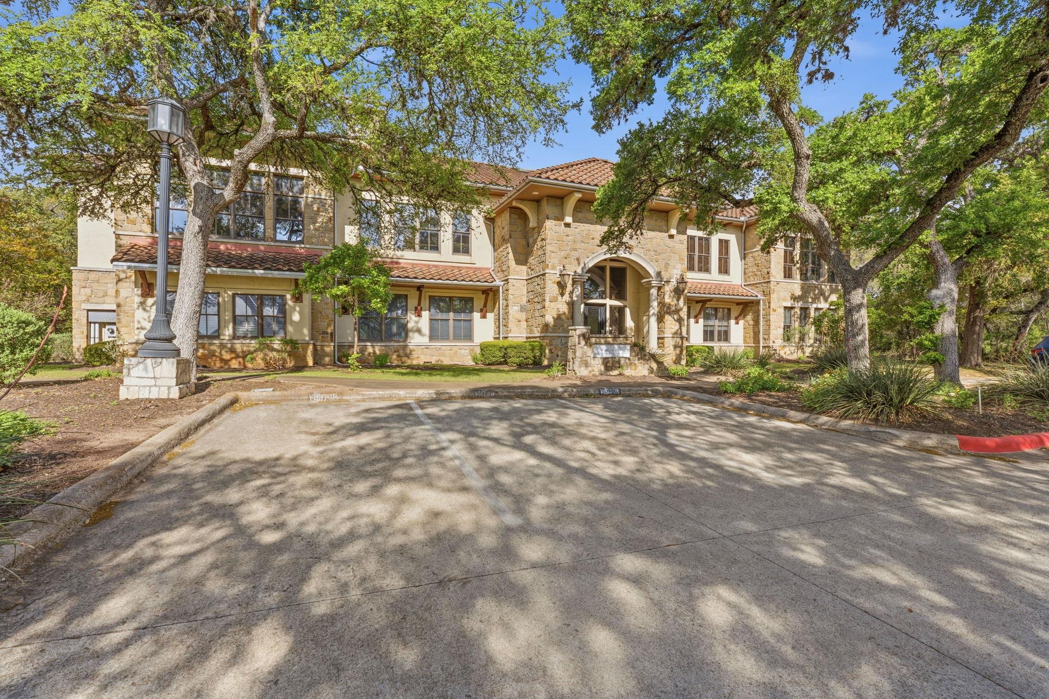 5900 Southwest PKWY #401, Austin, TX 78735