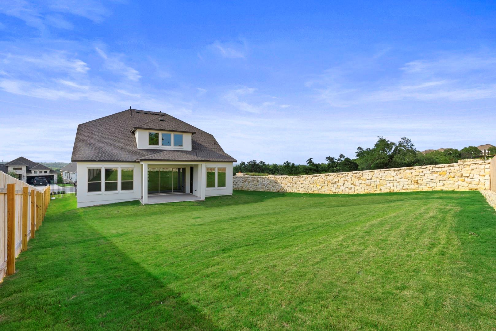 105 Ensberg LN, Liberty Hill, TX 78642