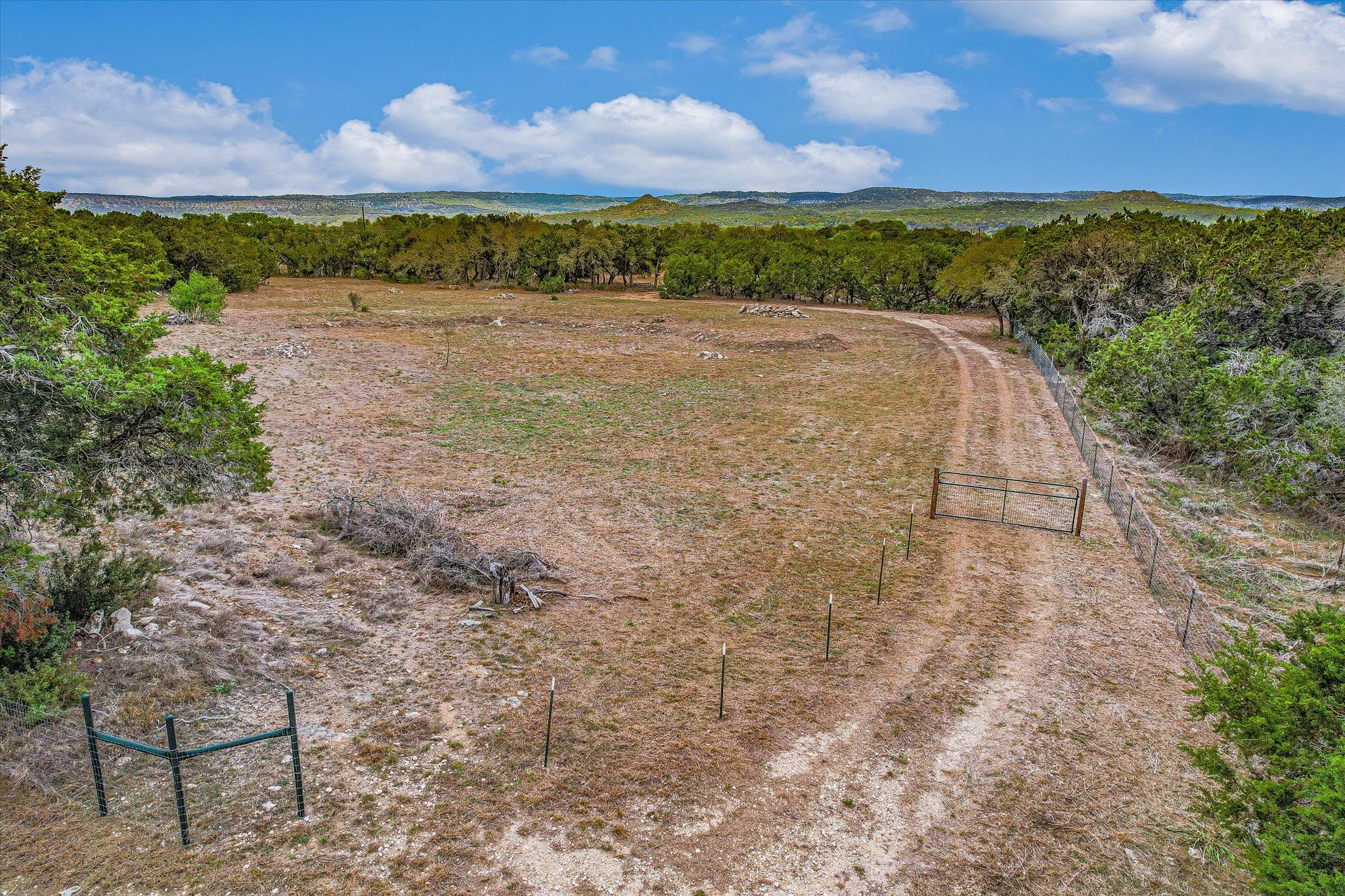 1935 Wayside DR, Wimberley, TX 78676