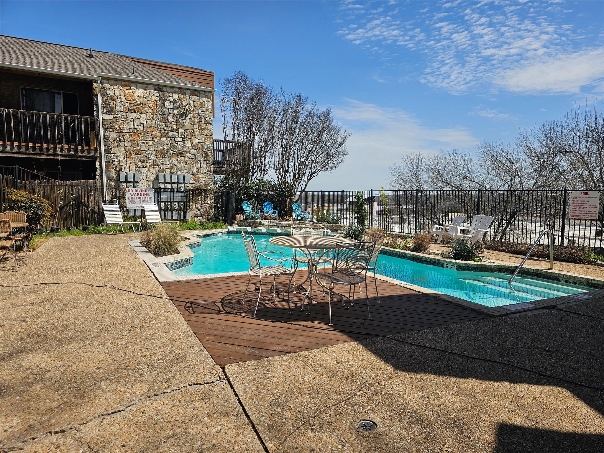 6903 Deatonhill DR #2, Austin, TX 78745