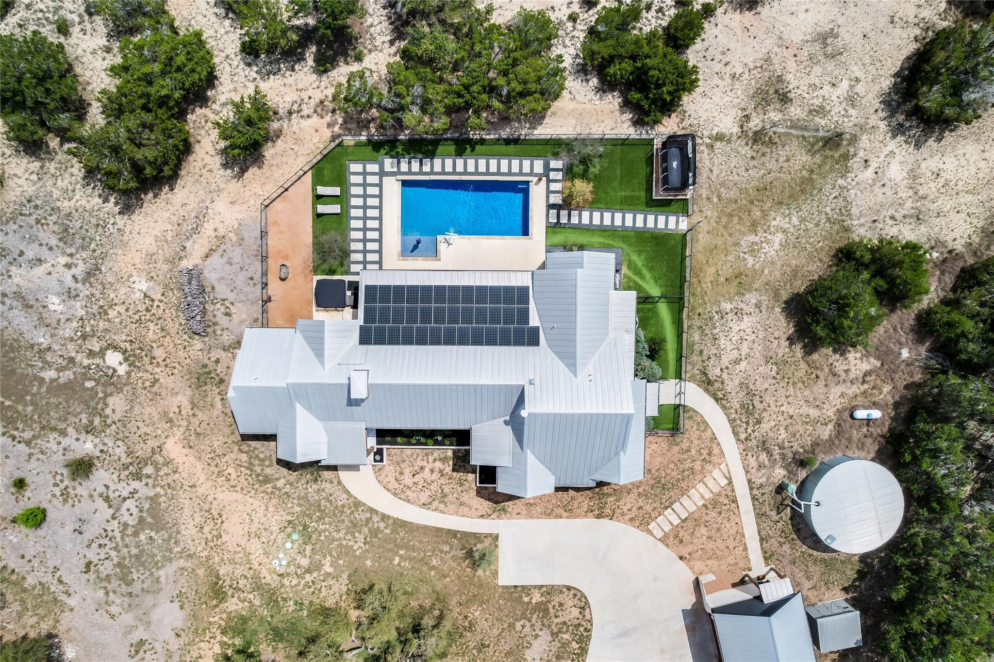 329 Calvary CV, Dripping Springs, TX 78620