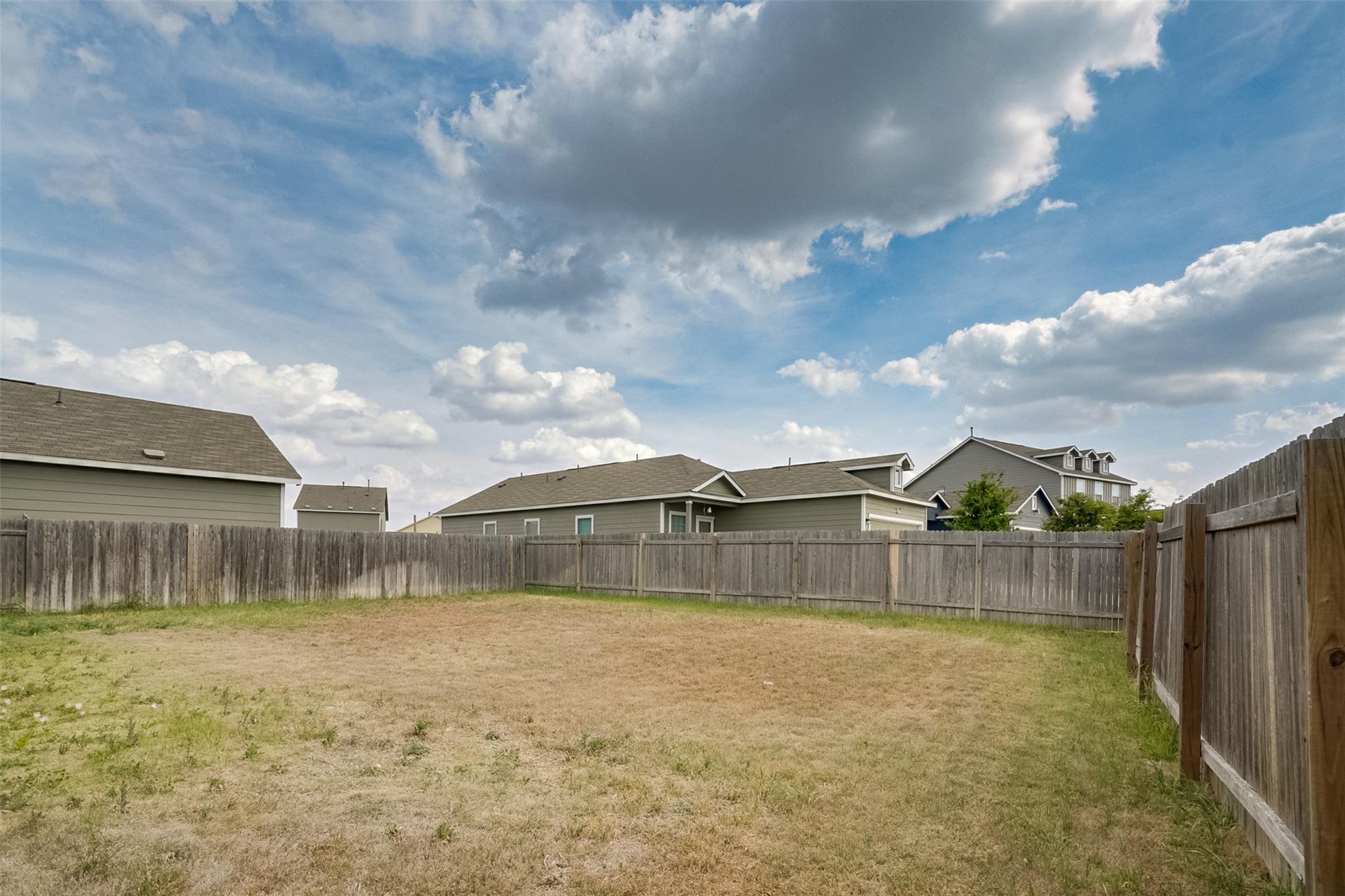 428 Gabbro GDNS, Maxwell, TX 78656