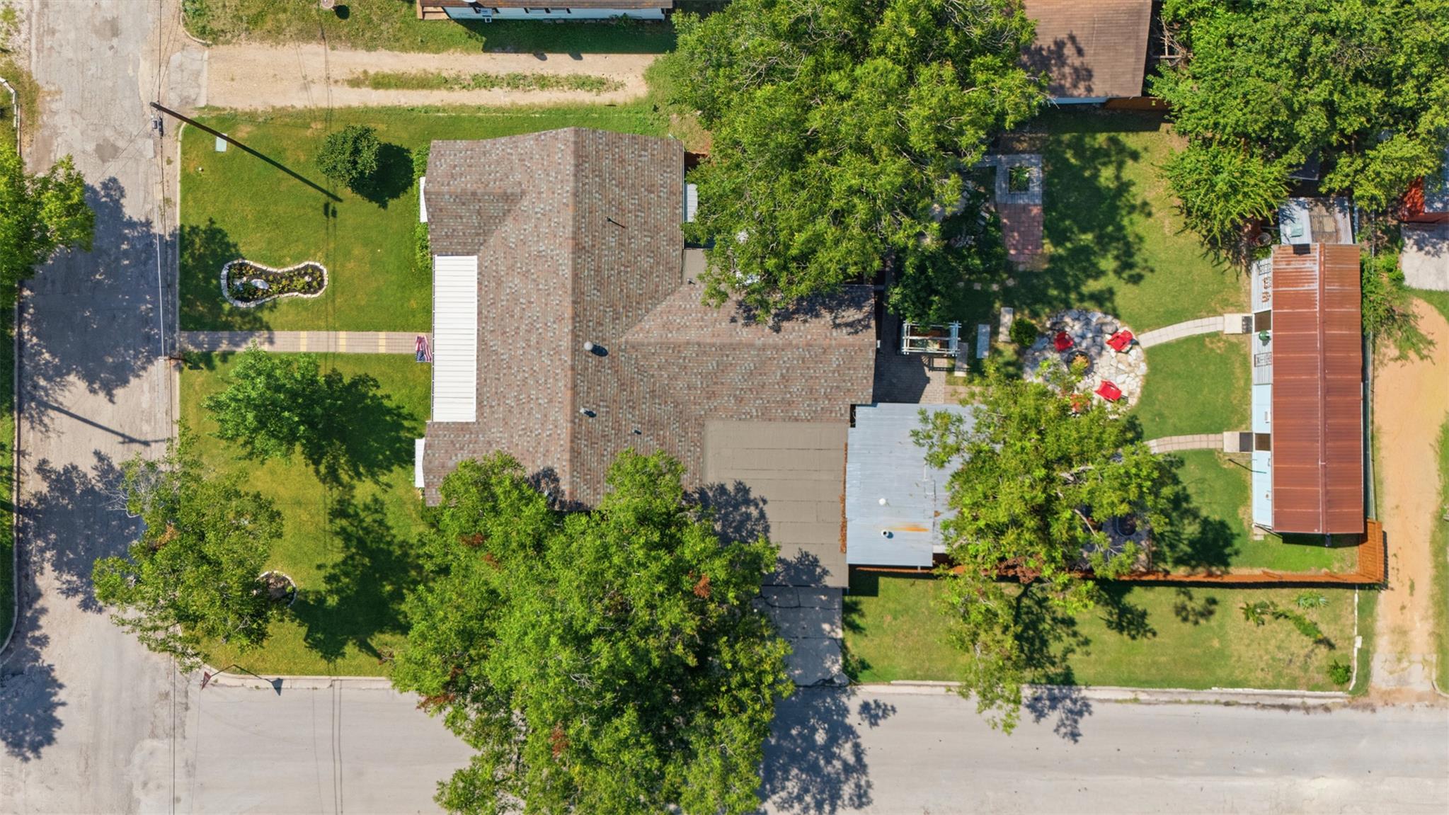 1217 Fairground ST, Taylor, TX 76574