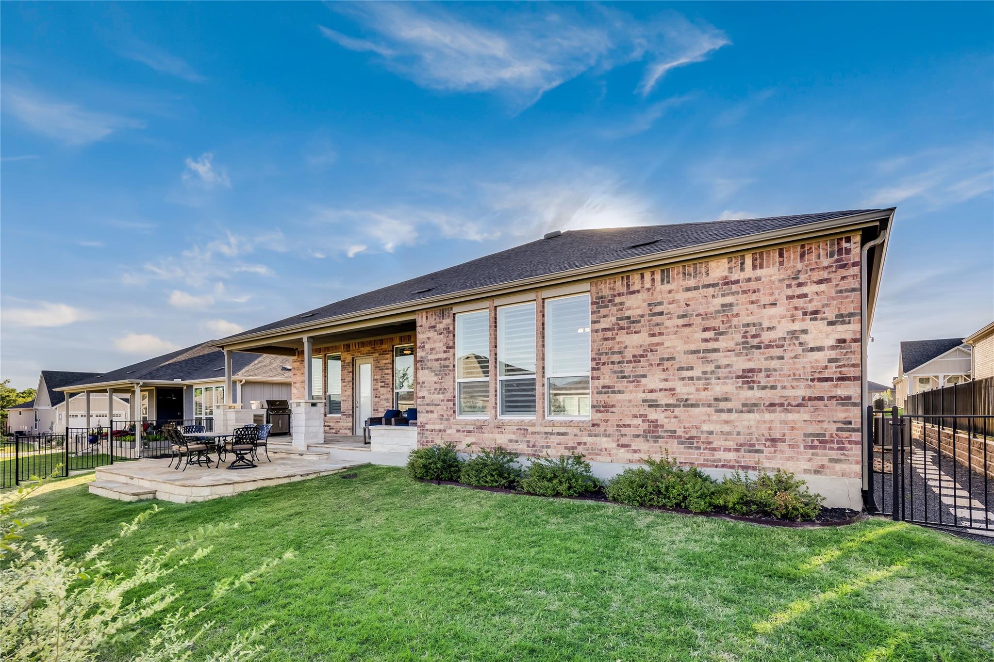 102 Pointer LN, Georgetown, TX 78633