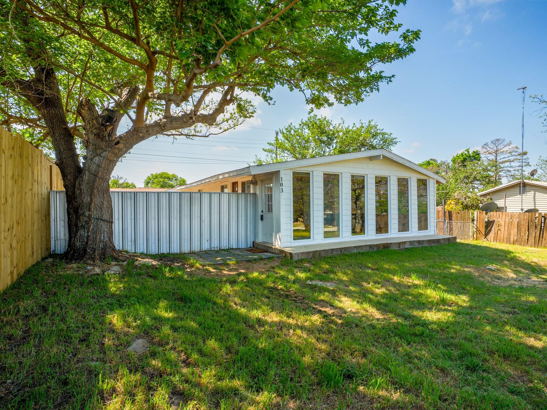 103 Chisum ST, Burnet, TX 78611