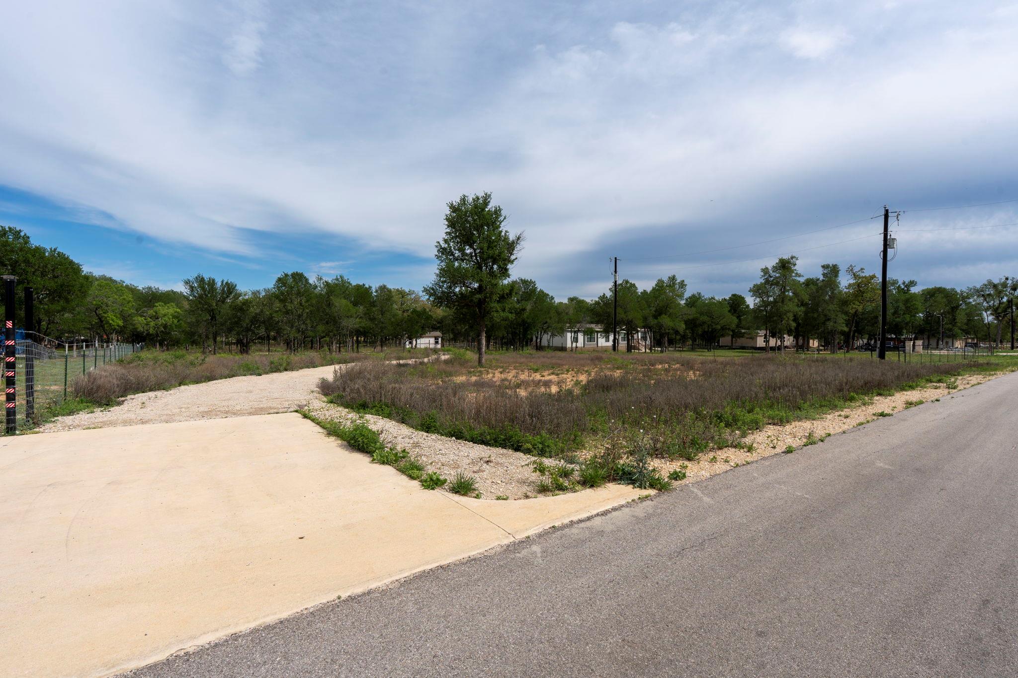 171 Comancheria TRL, Elgin, TX 78621
