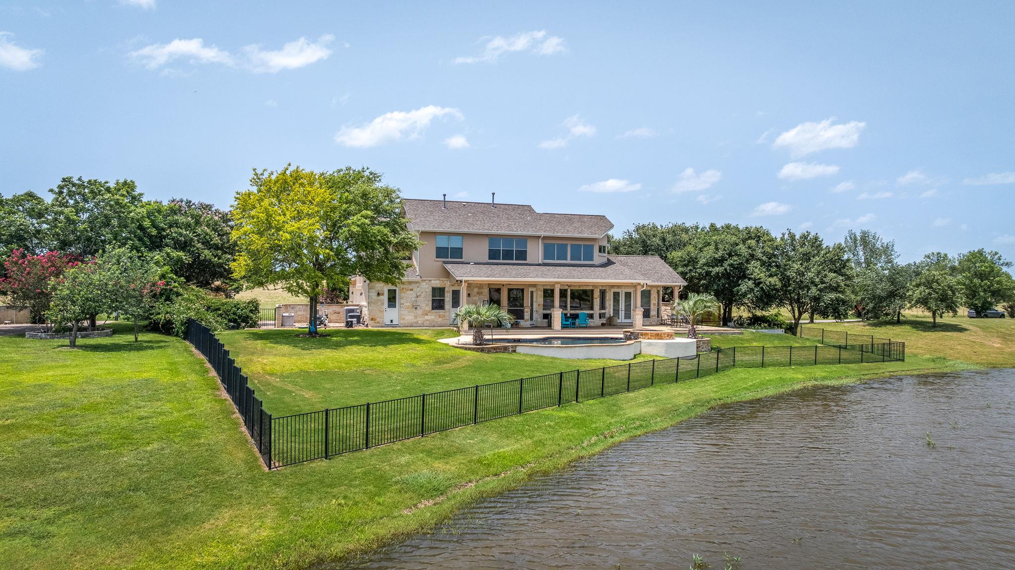 12407 Aquaplex DR, Buda, TX 78610