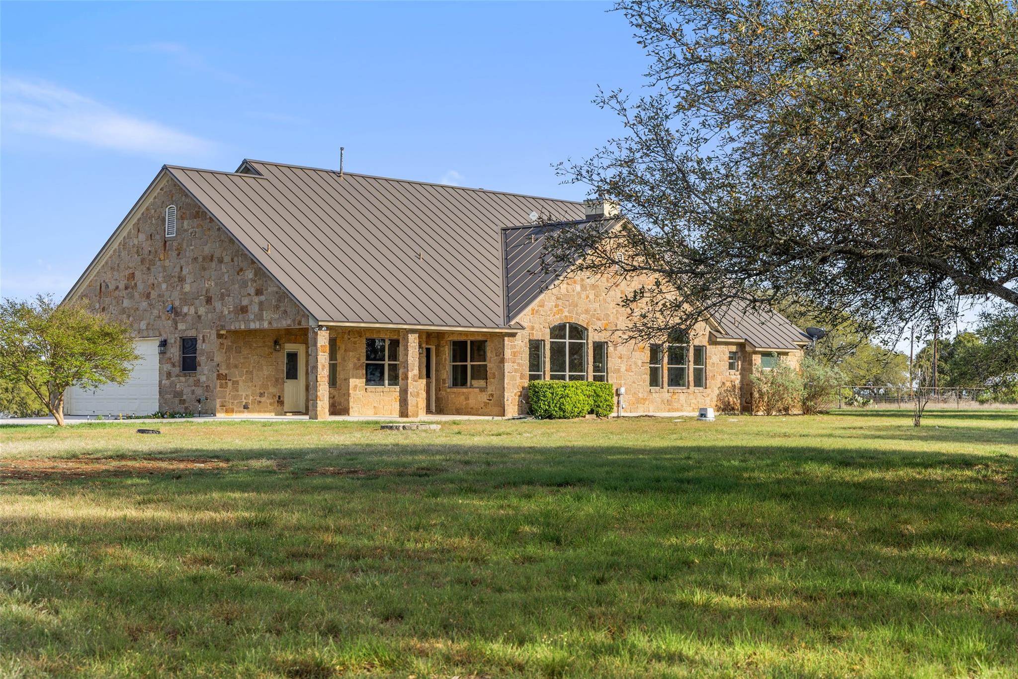 118 Landons Way, Blanco, TX 78606