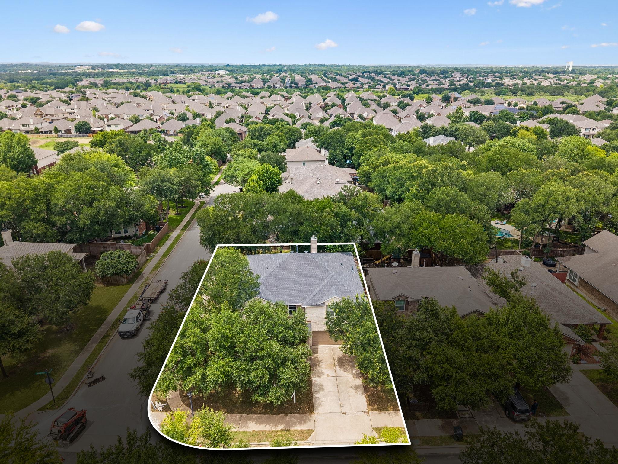 391 Middle CRK, Buda, TX 78610