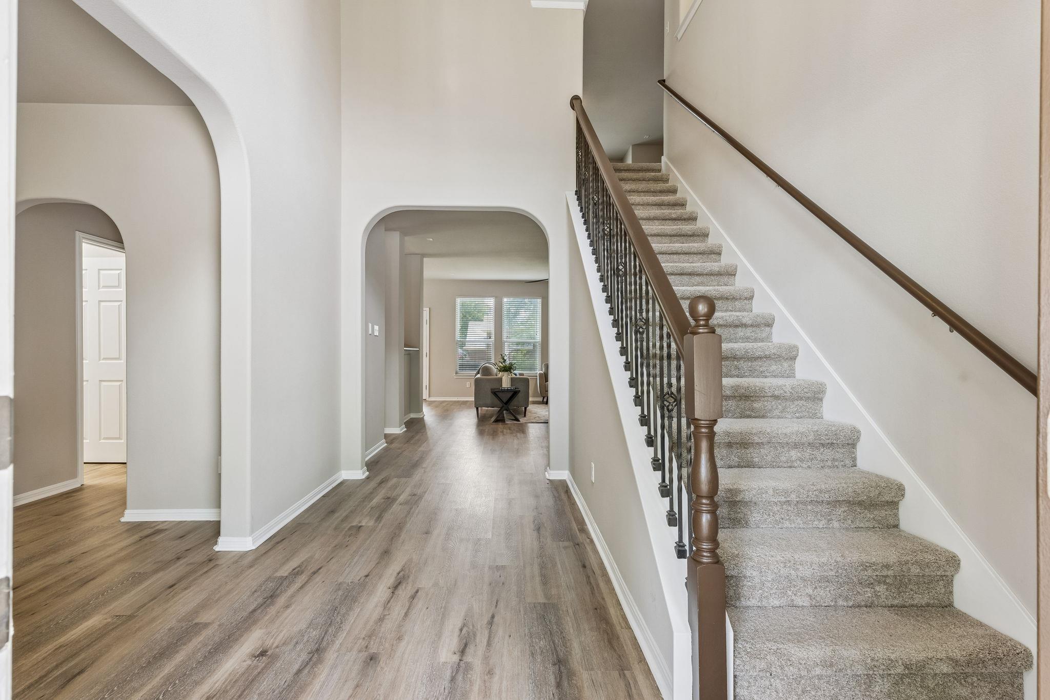 391 Middle CRK, Buda, TX 78610