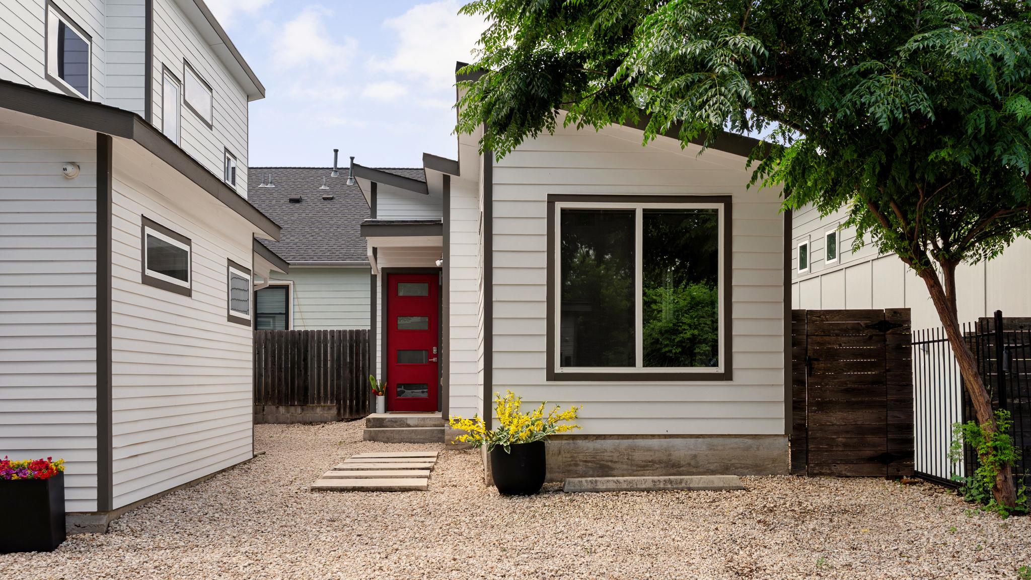1905 Pennsylvania Ave #A & B, Austin, TX 78702