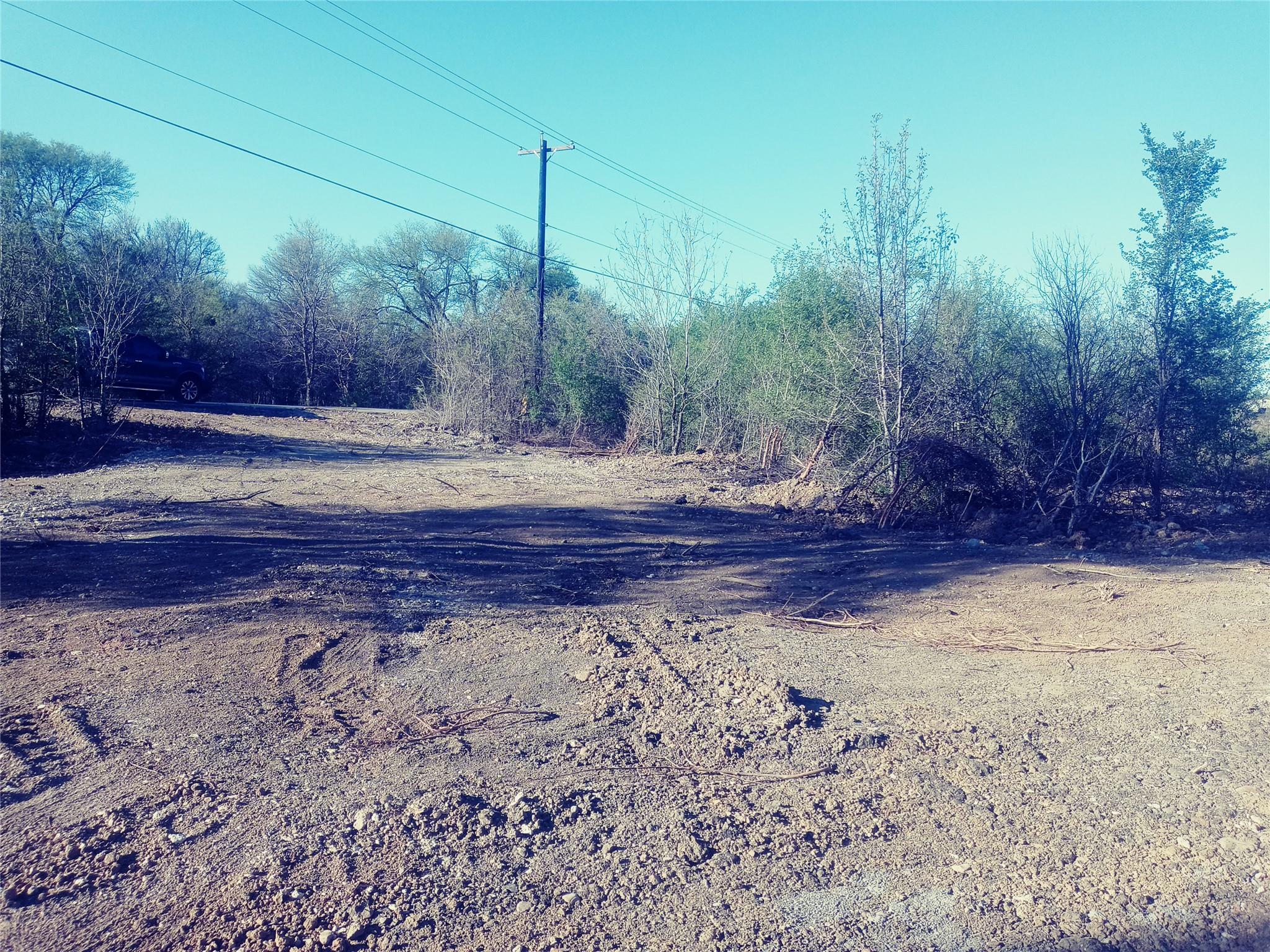 8818 Elroy RD, Del Valle, TX 78617