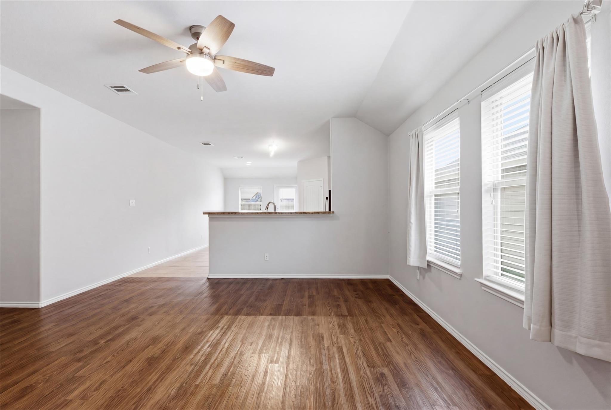 18420 Cloudmore LN, Elgin, TX 78621
