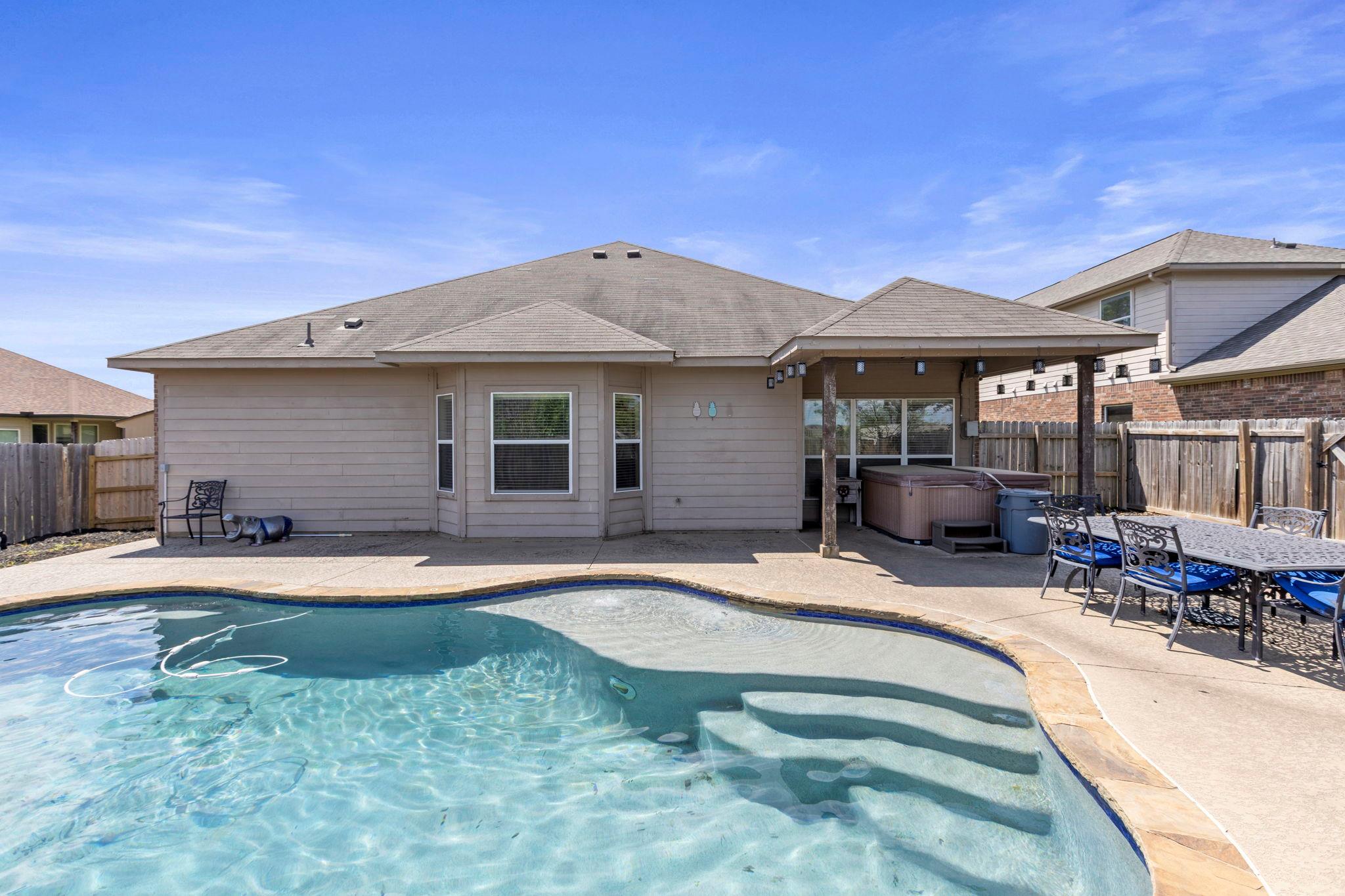 317 Cockrill ST, Hutto, TX 78634