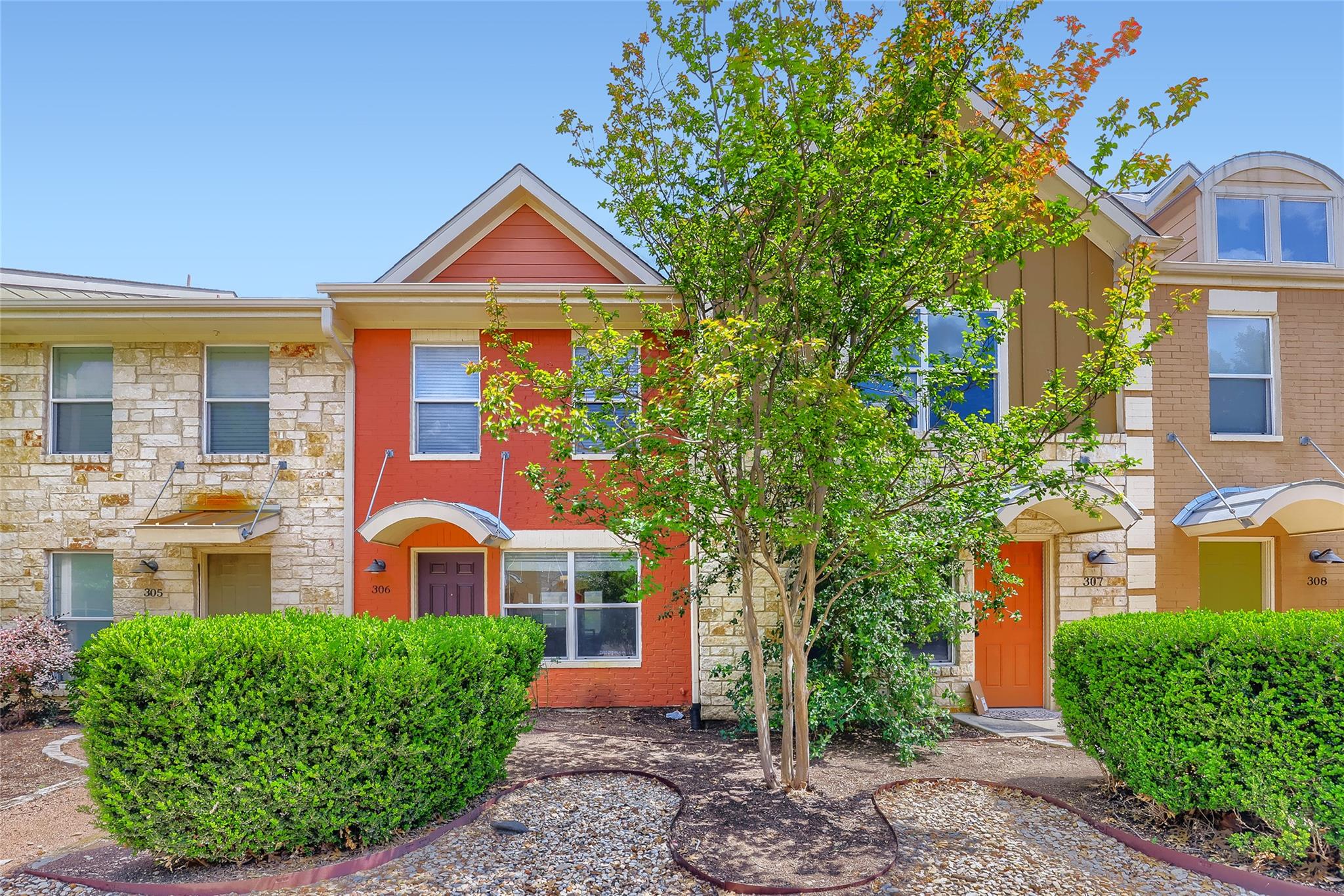 1101 Grove BLVD #306, Austin, TX 78741