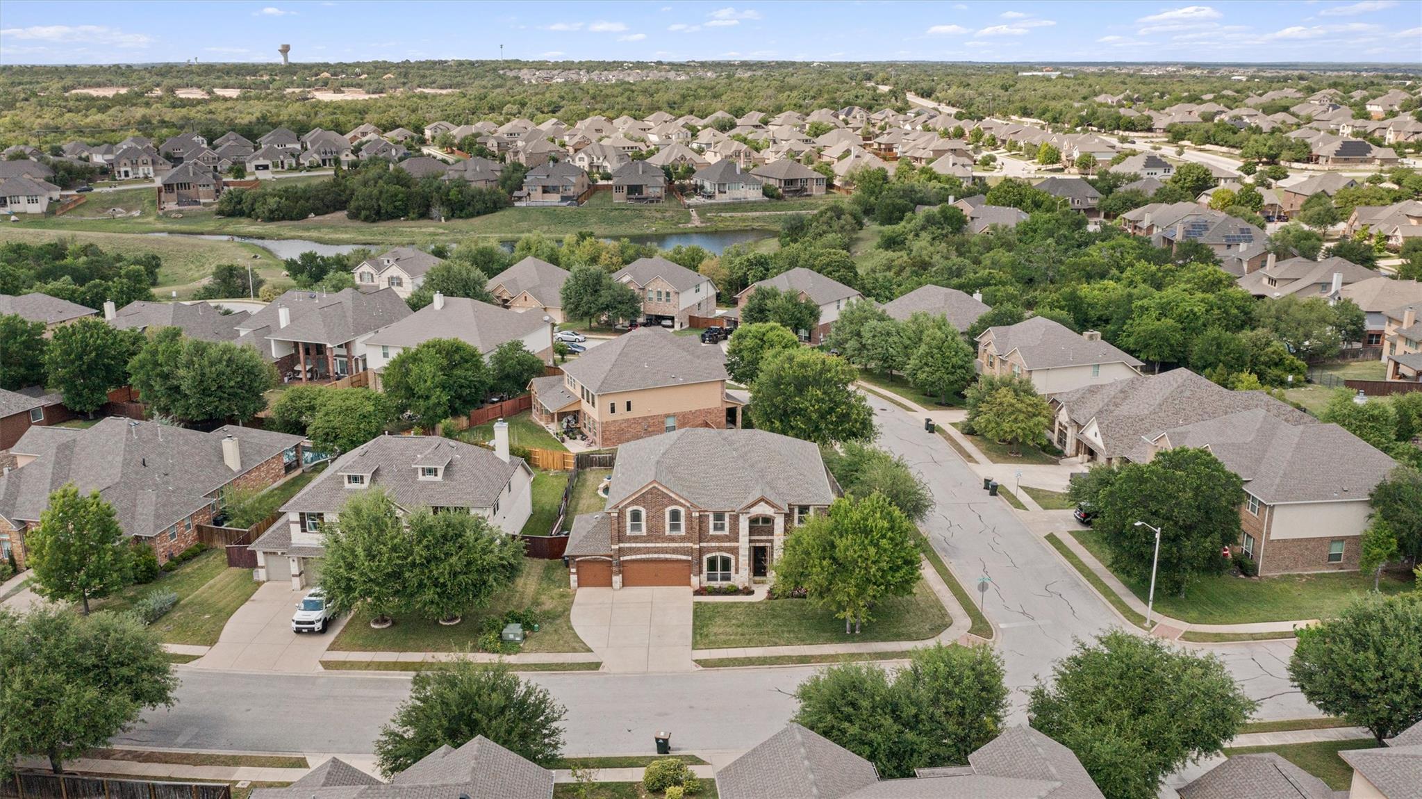 200 Lake Livingston DR, Georgetown, TX 78628