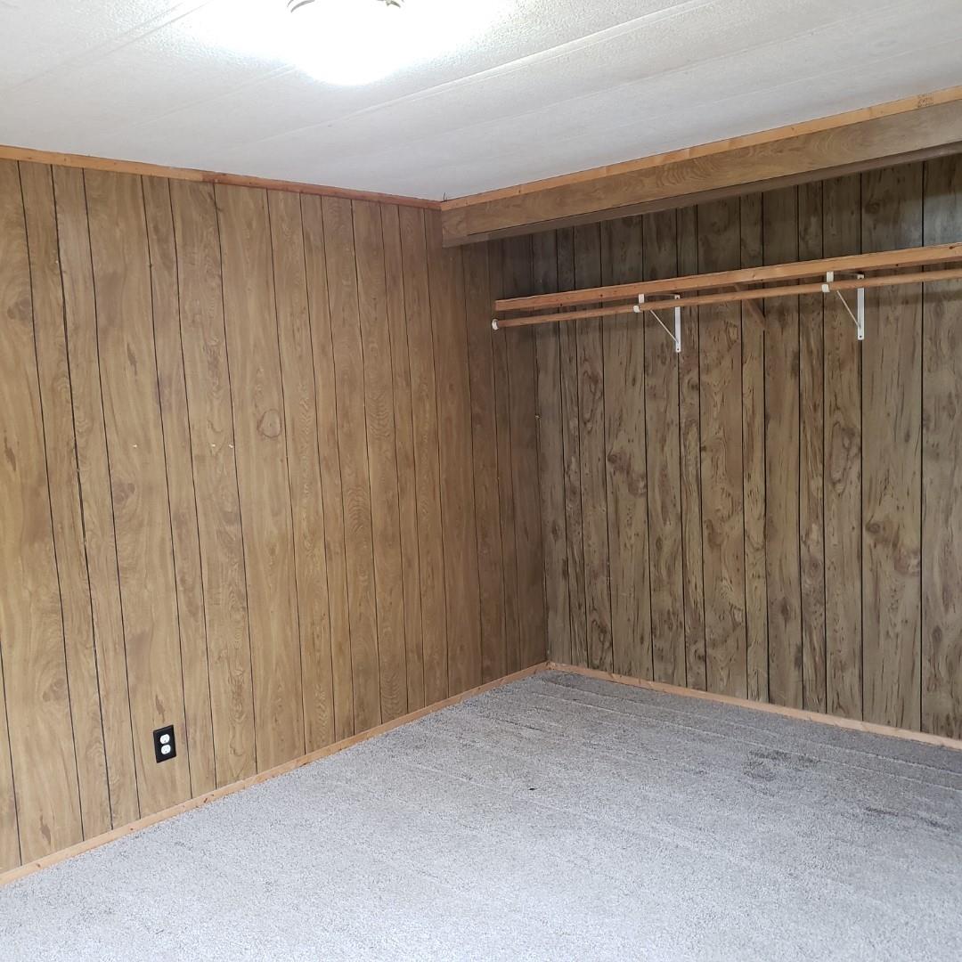 301 S Johnson Ave, Thorndale, TX 76577