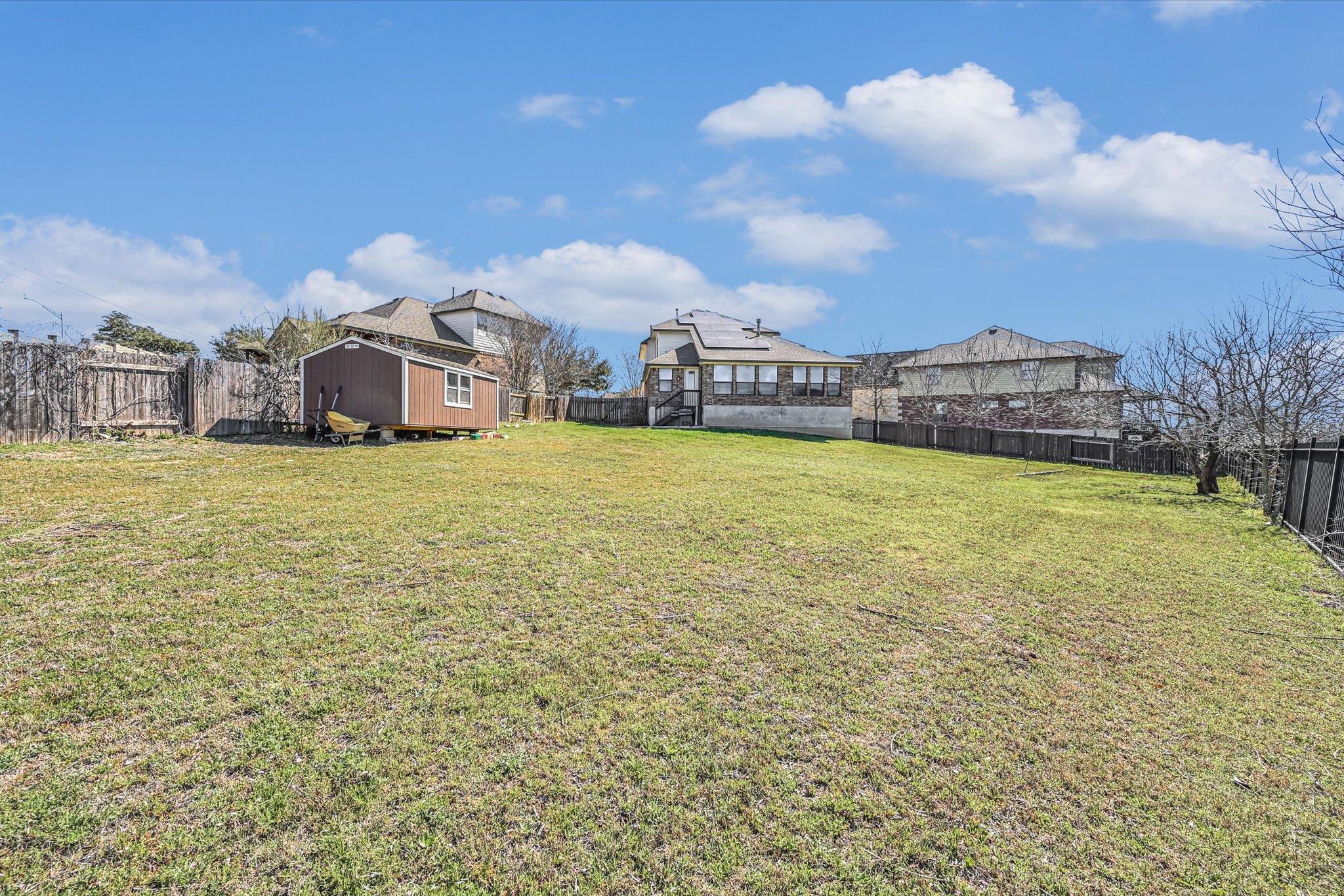 128 W Adelanta PL, Round Rock, TX 78681