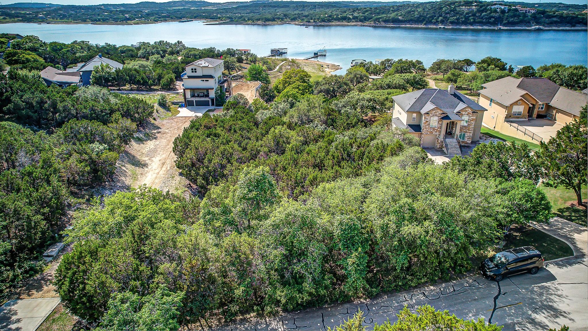 400 Lakefront DR, Lago Vista, TX 78645