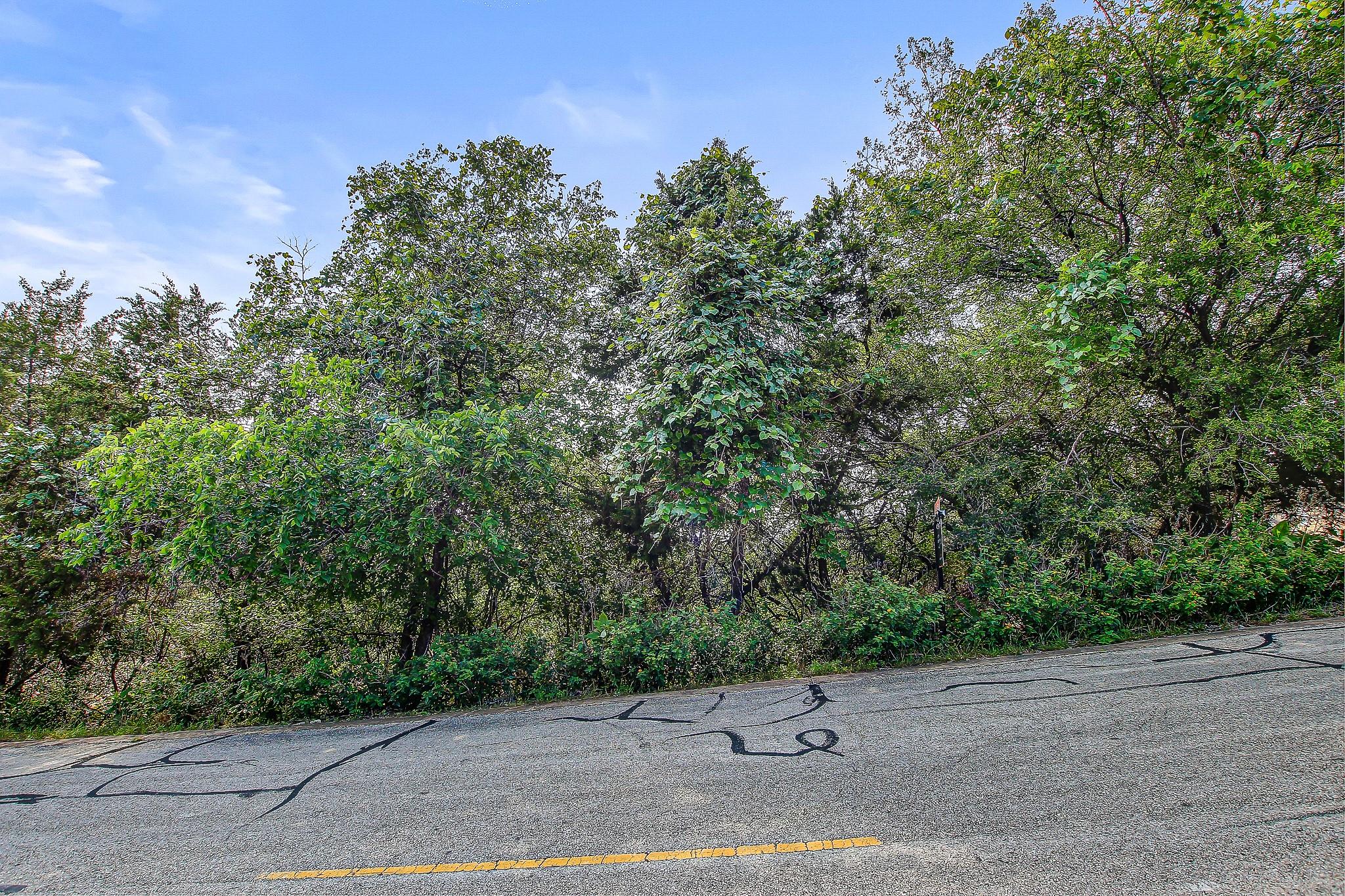 400 Lakefront DR, Lago Vista, TX 78645