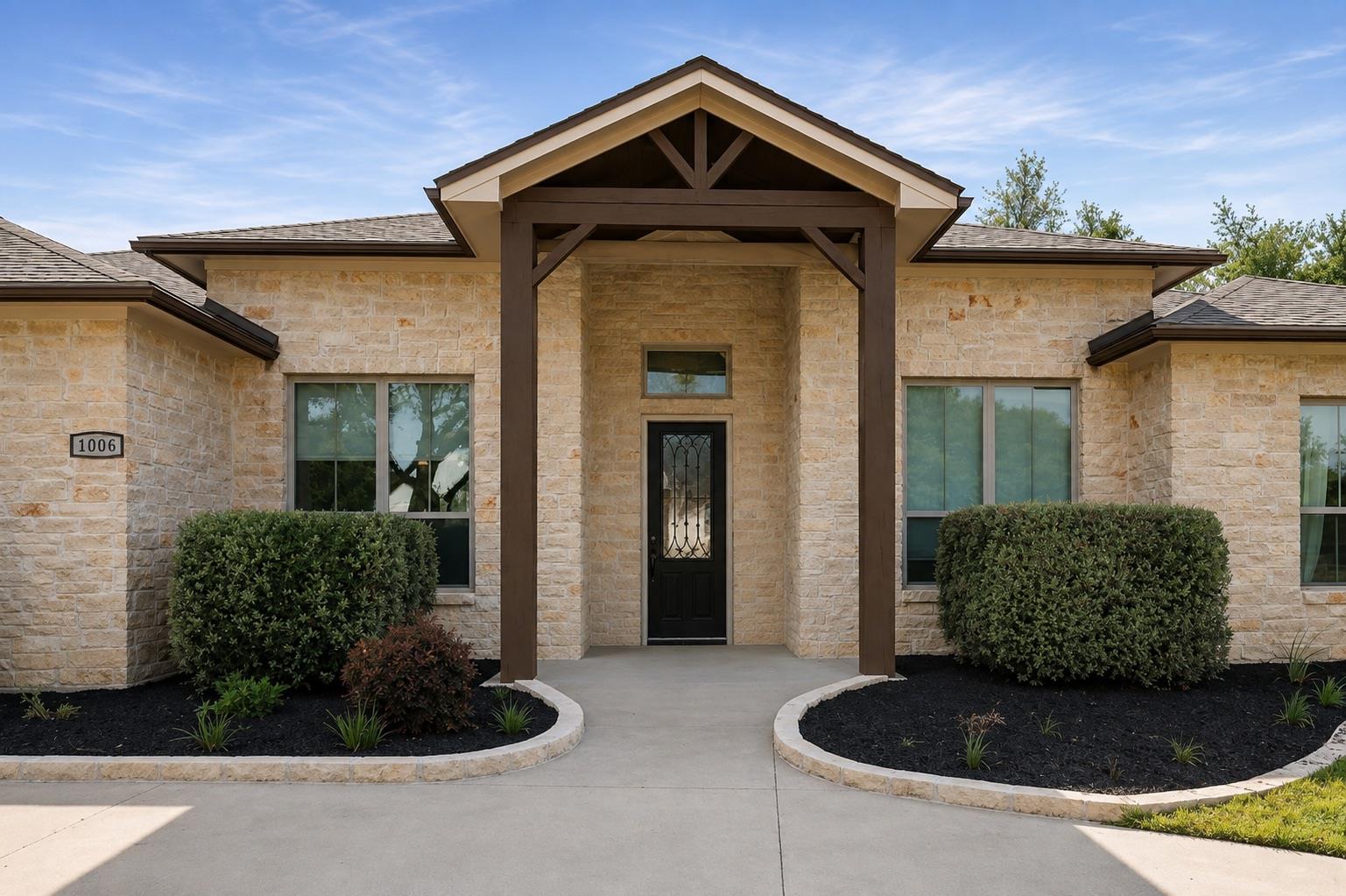 1006 Deer XING, Salado, TX 76571