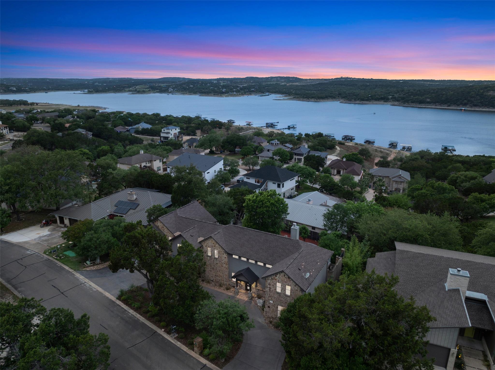 18944 Peckham DR, Lago Vista, TX 78645