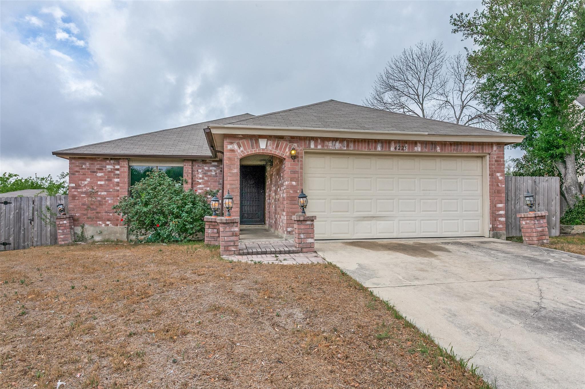 4223 Lakebend West DR, San Antonio, TX 78244