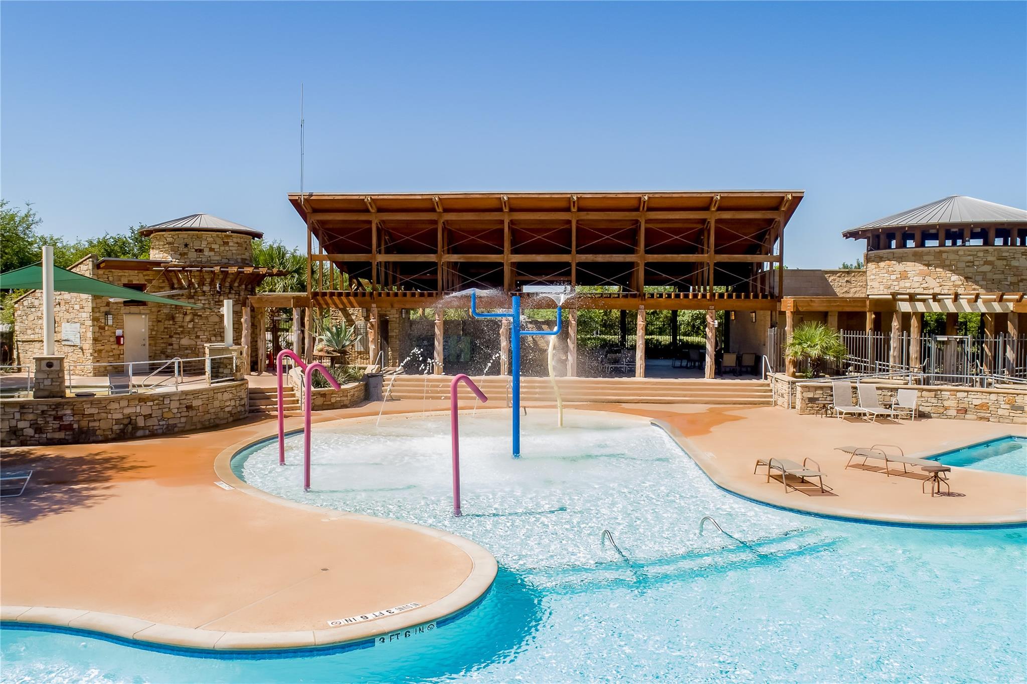 5129 Diamante DR, Spicewood, TX 78669