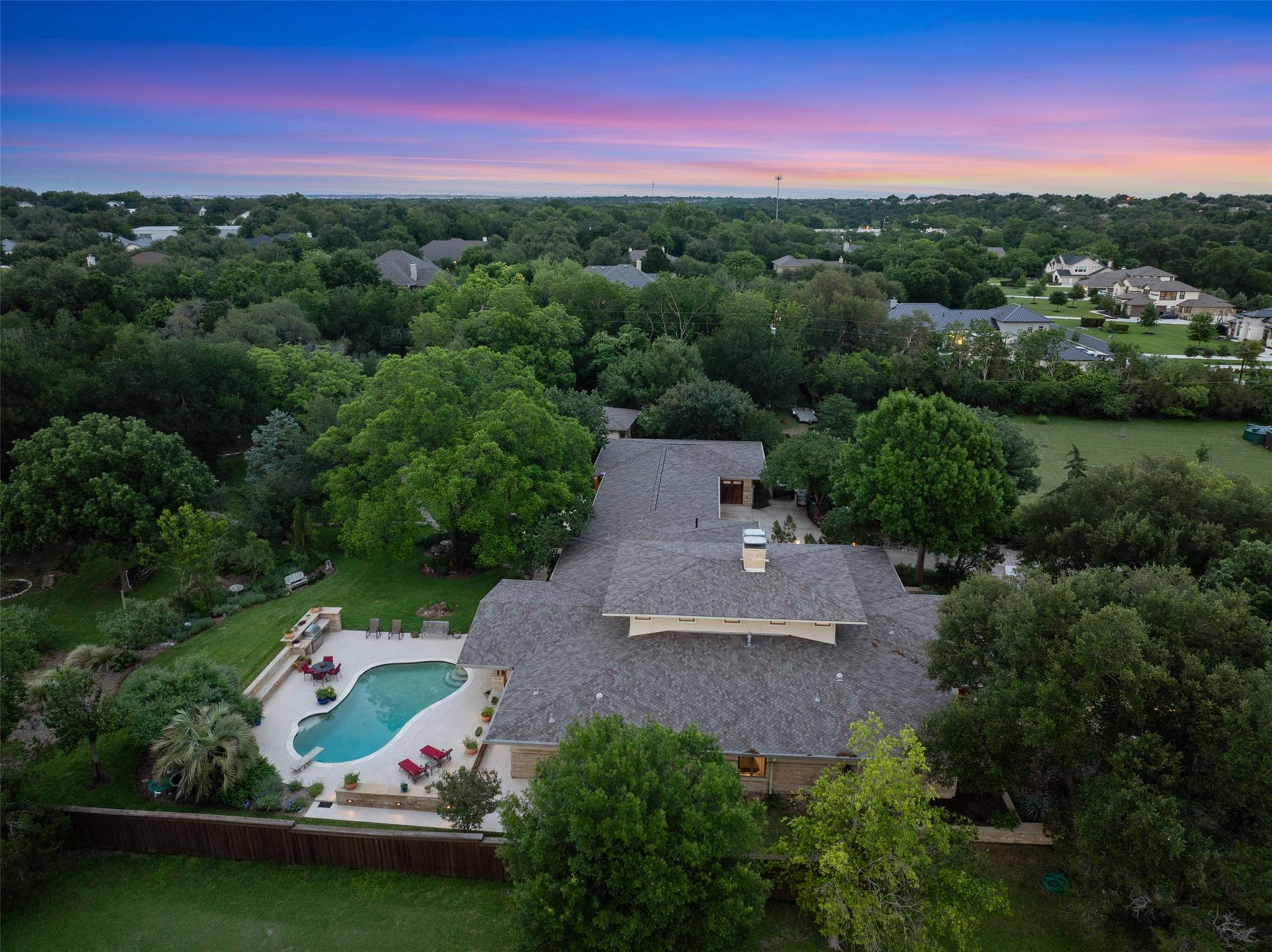 901 Brushy Bend DR, Round Rock, TX 78681