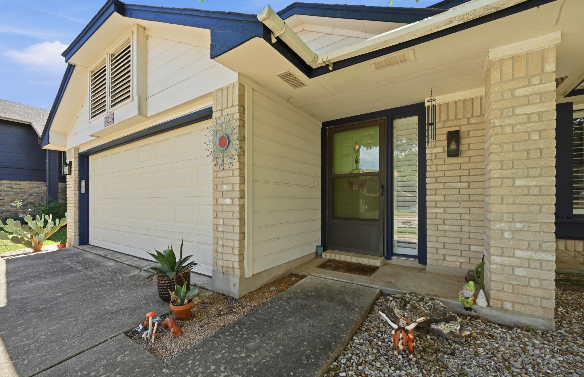 605 Brookside Ps, Cedar Park, TX 78613