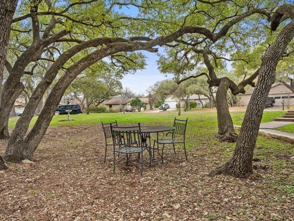 7825 Beauregard CIR #4, Austin, TX 78745