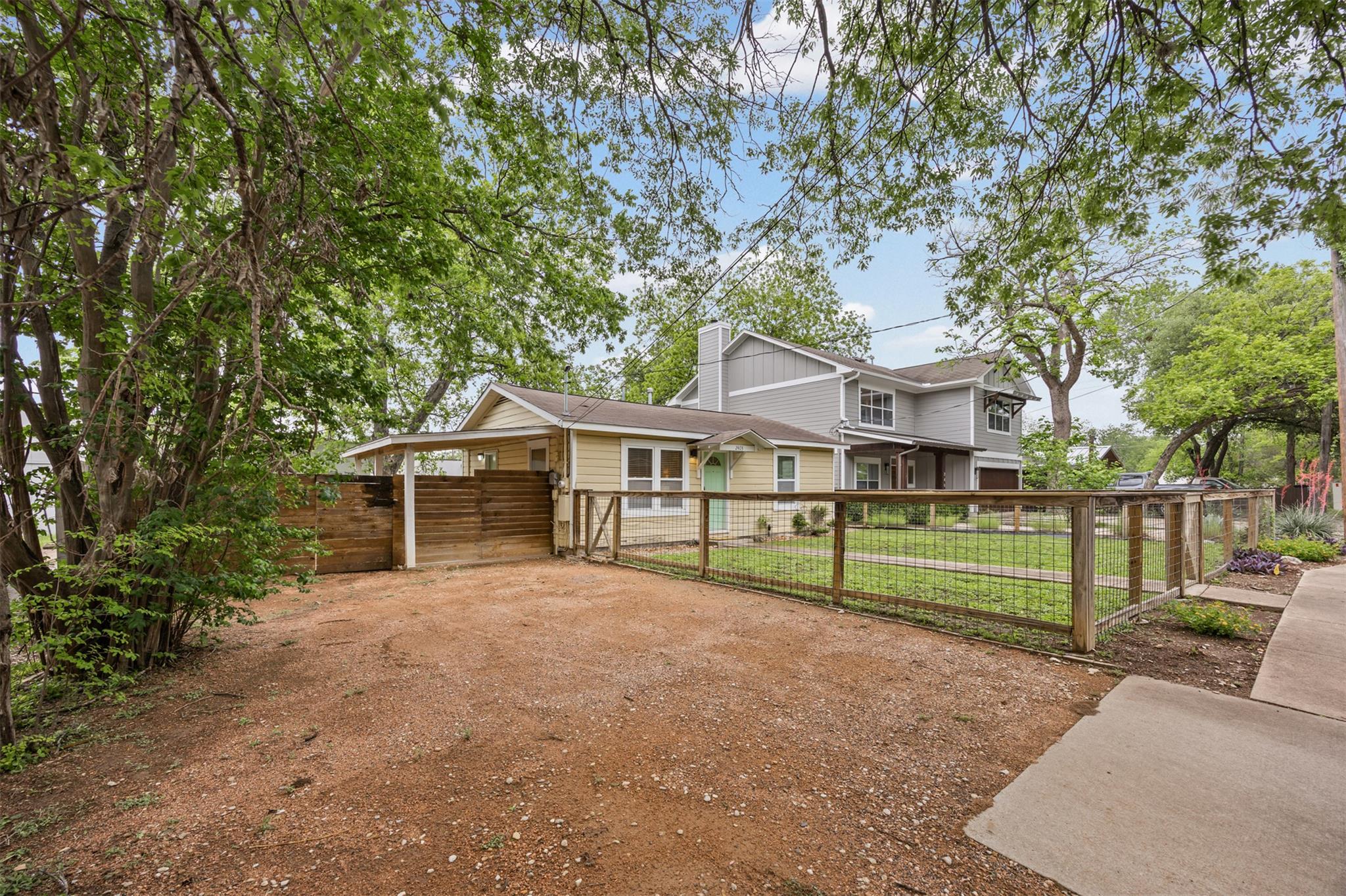 2403 S 2nd ST, Austin, TX 78704