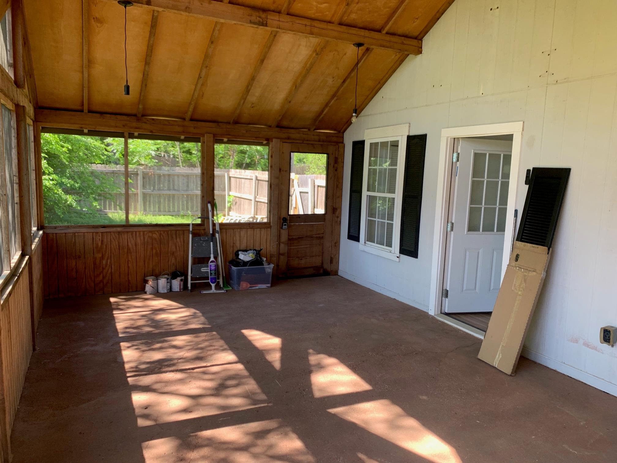435 N West ST, Bertram, TX 78605