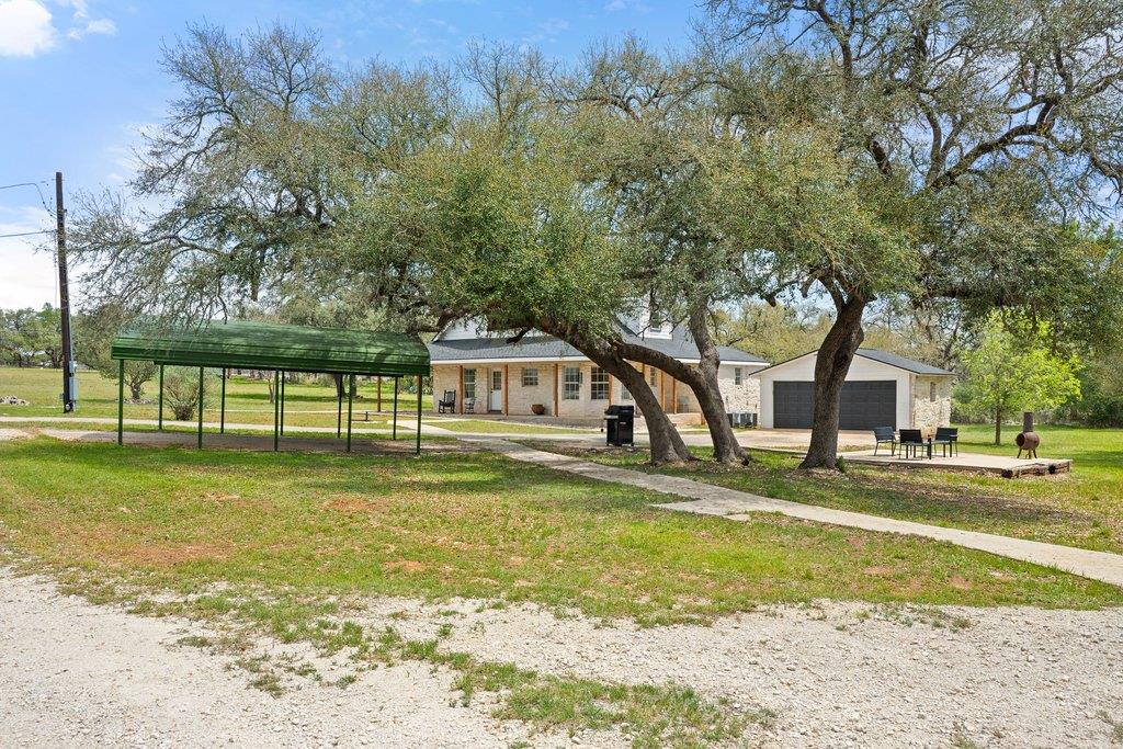 8139 Ozark DR, San Marcos, TX 78666