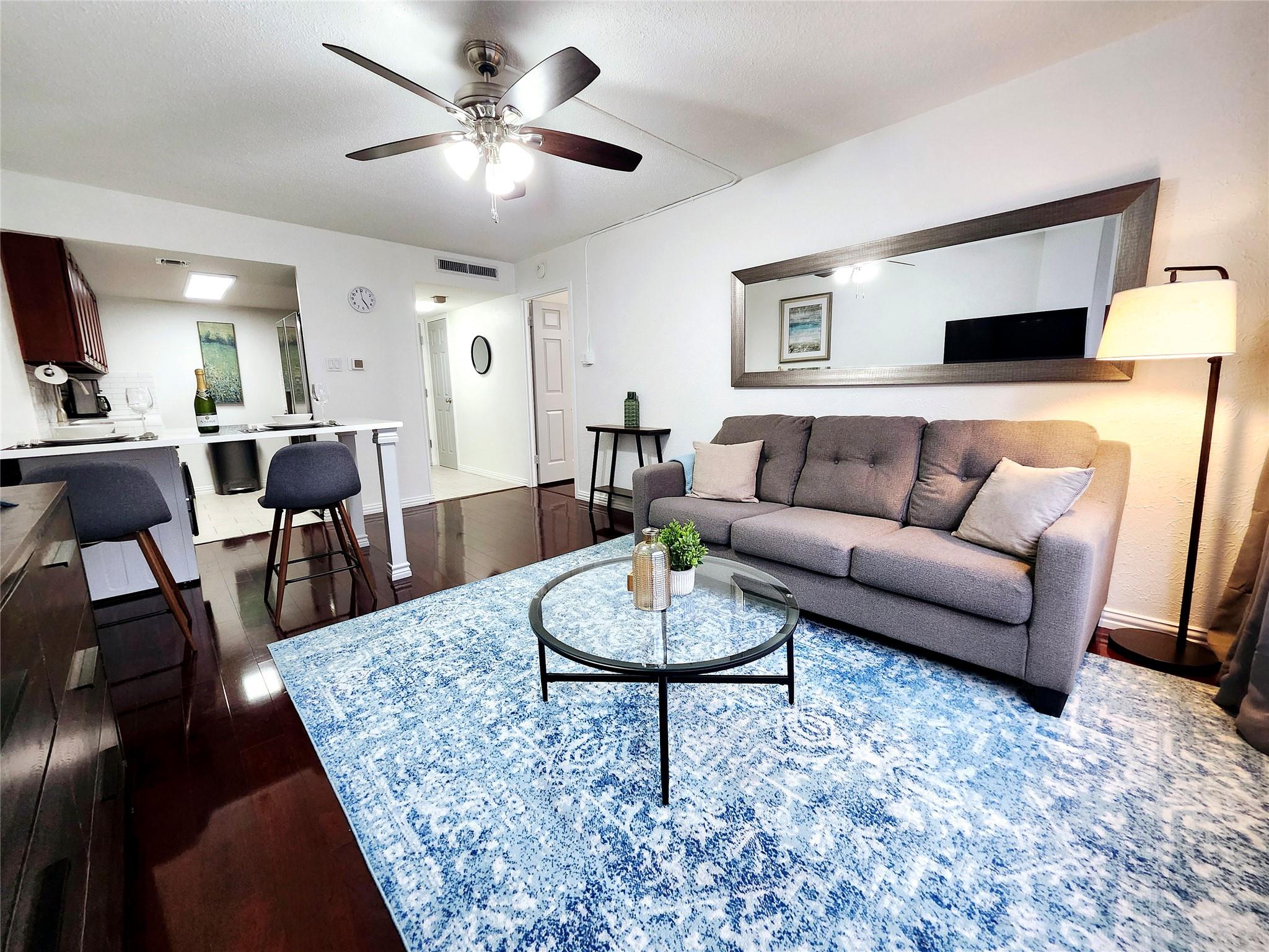1800 Lavaca ST #102, Austin, TX 78701