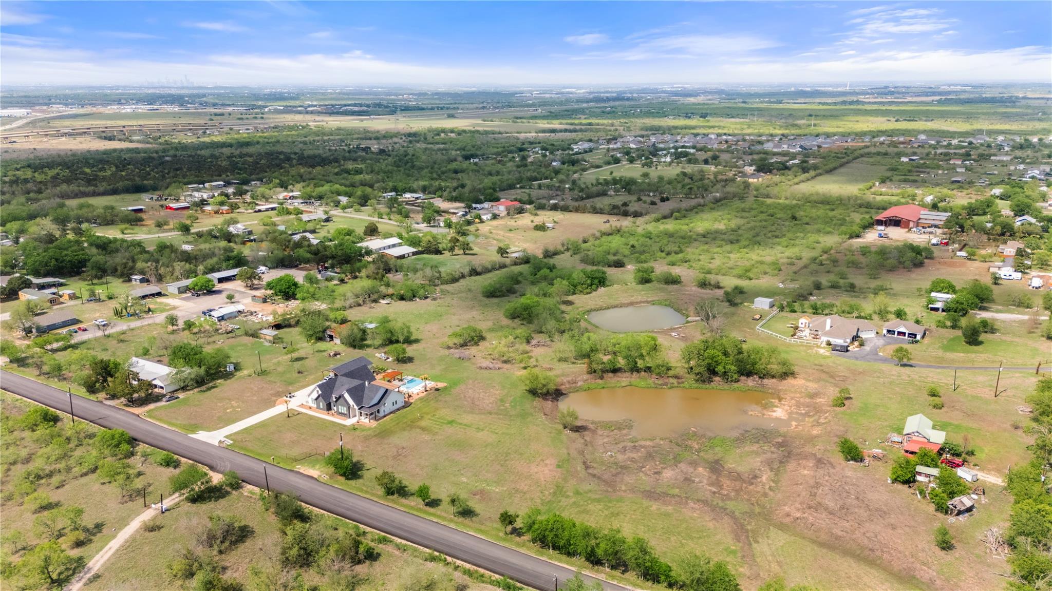 8802 Evelyn RD, Buda, TX 78610