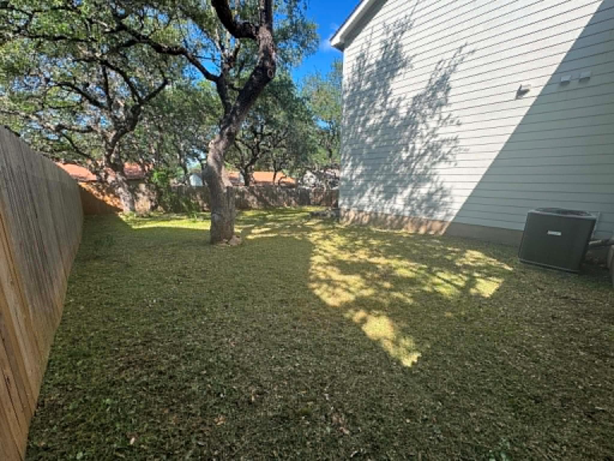 2037 Northview DR, San Marcos, TX 78666