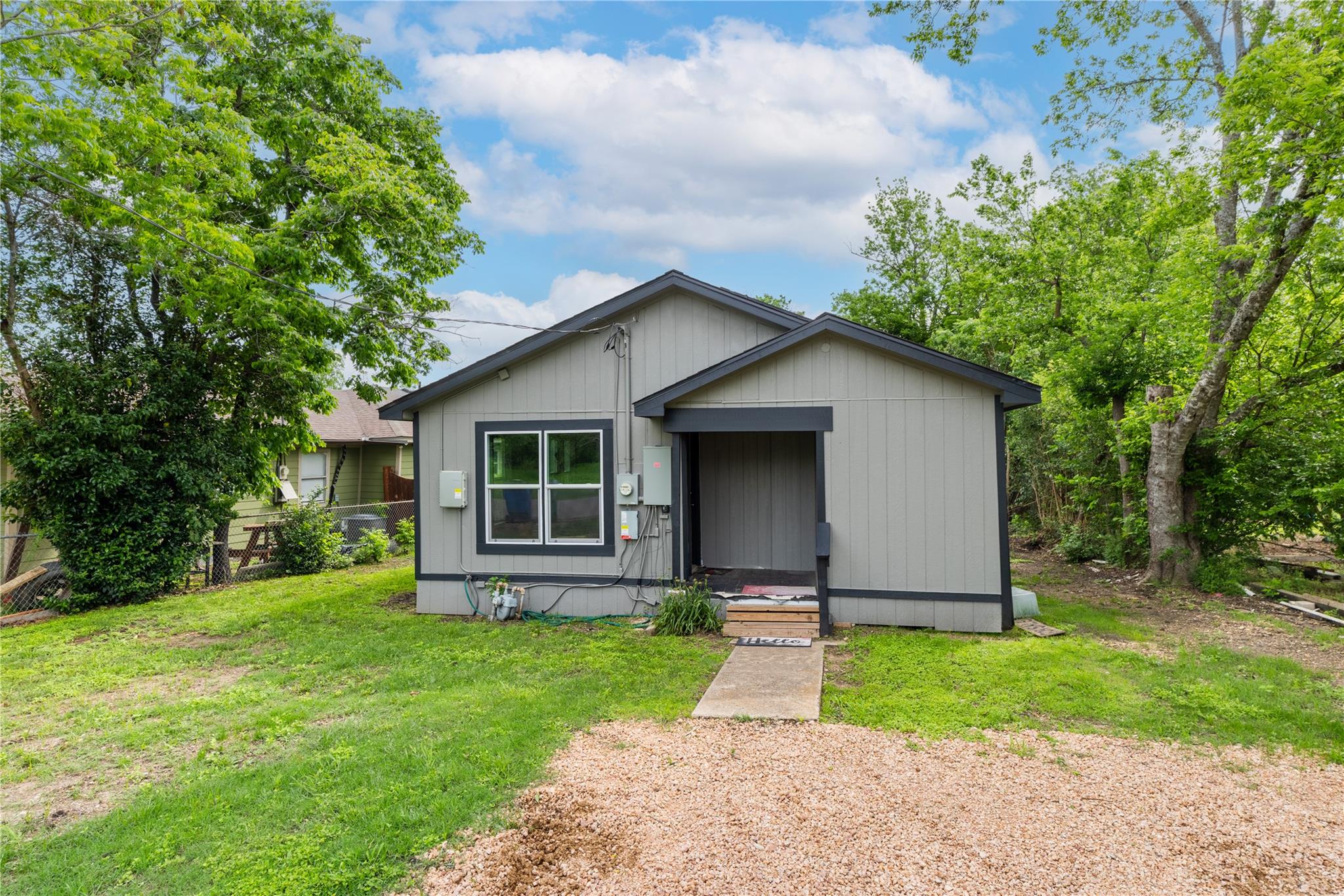 604 Burkett ST, Taylor, TX 76574