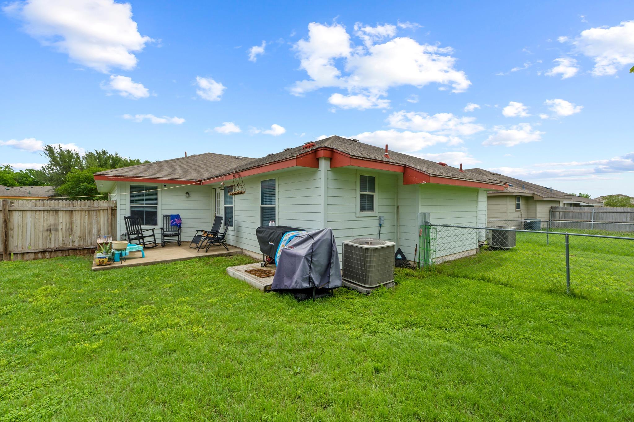 243-245 Marvin CV, Hutto, TX 78634
