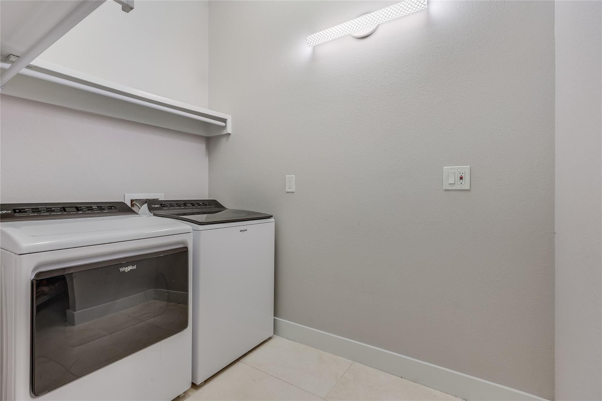 7710 Ladera TRL, Jonestown, TX 78645