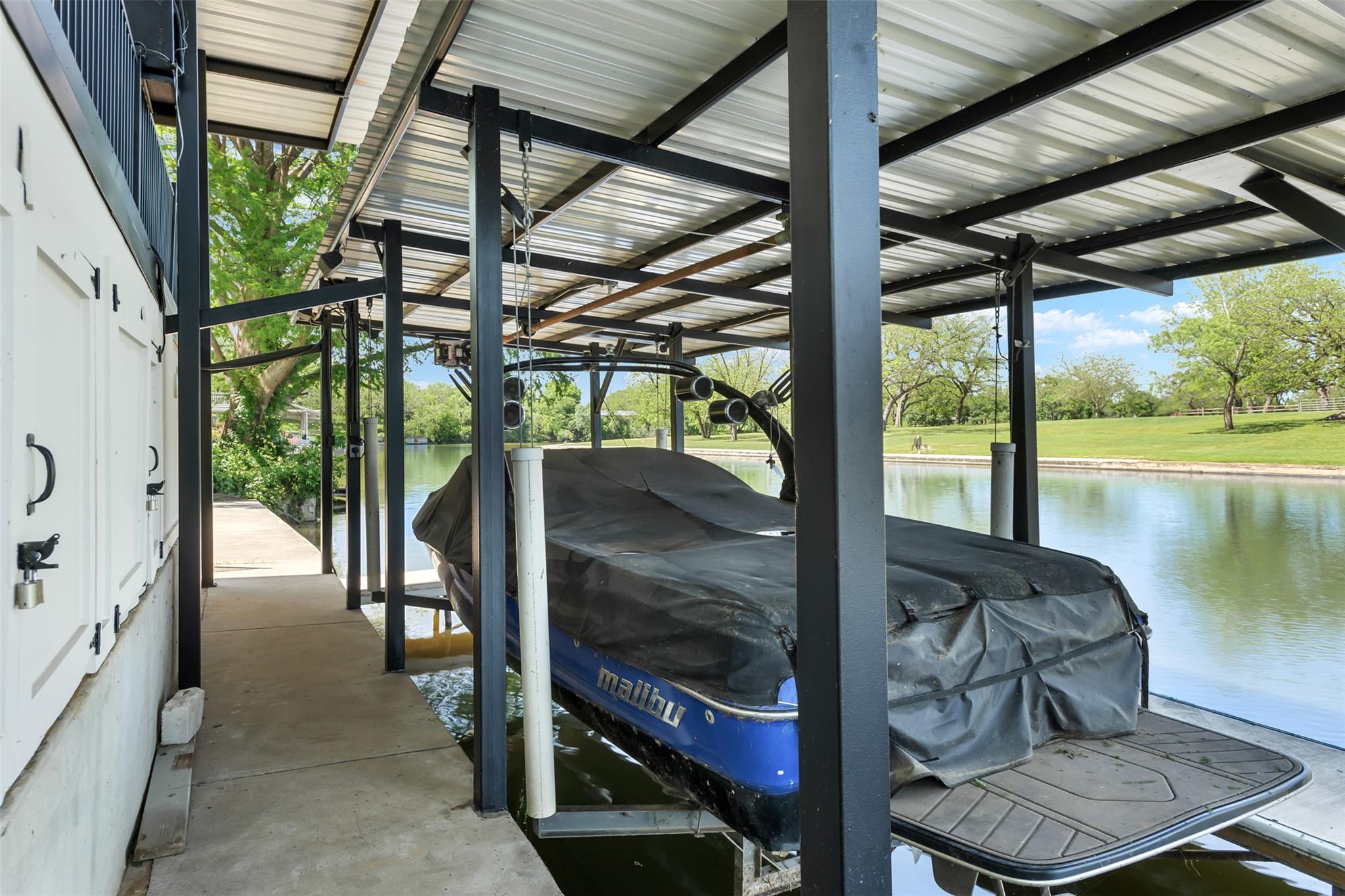 500 Lakeshore DR, Marble Falls, TX 78654