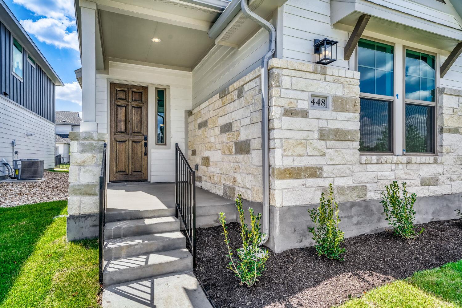 448 Burlington DR, Buda, TX 78610
