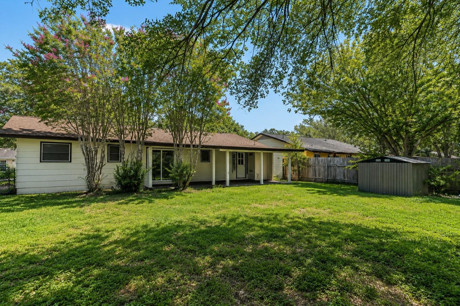 5005 Creek Bend DR, Austin, TX 78744