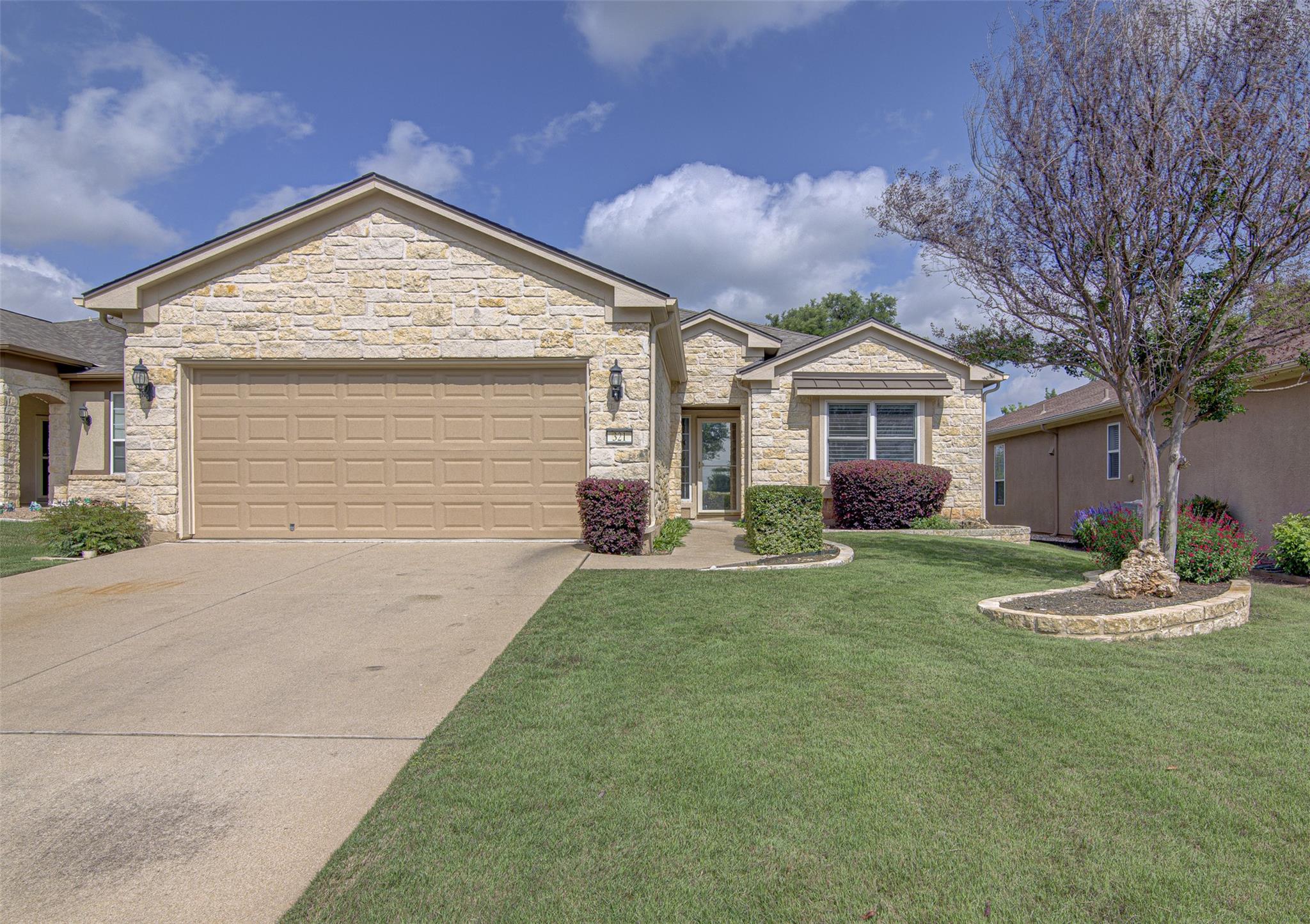 321 Cooper Lake DR, Georgetown, TX 78633