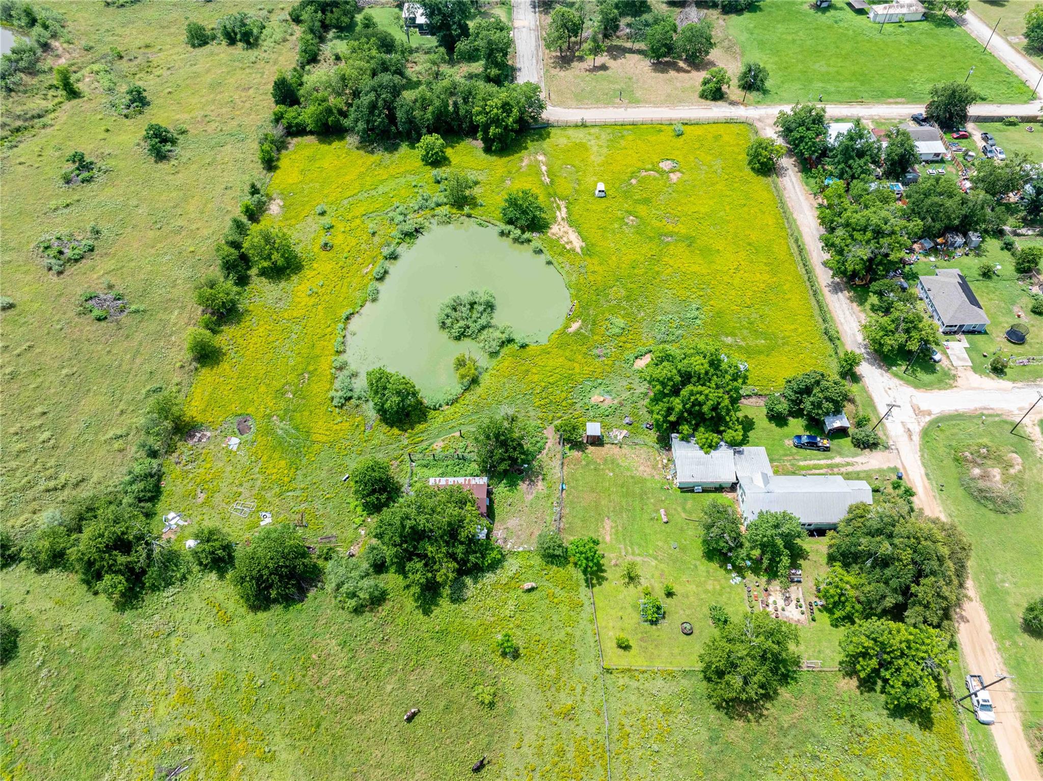 802 Smith RD, Rockdale, TX 76567