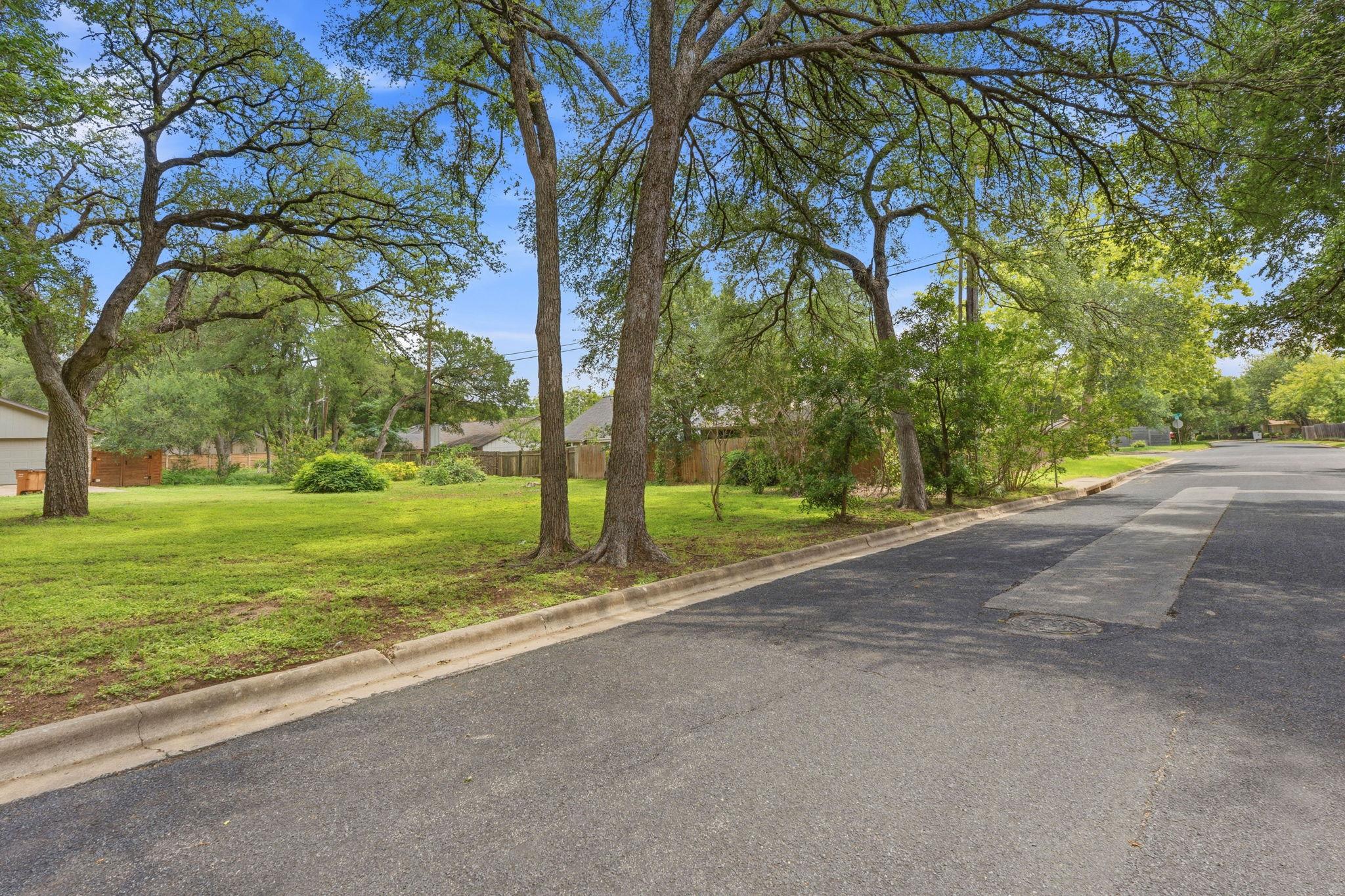 9505 Woodshire DR, Austin, TX 78748