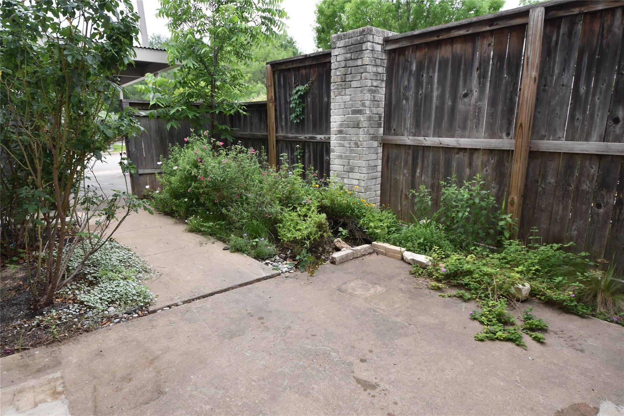2000 Millay DR, Austin, TX 78752