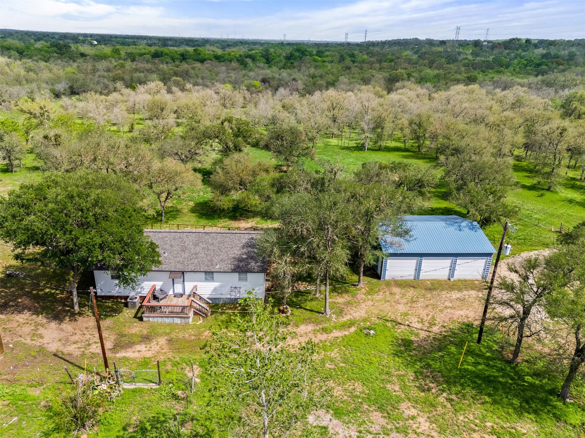 274 Old Austin TRL, Elgin, TX 78621